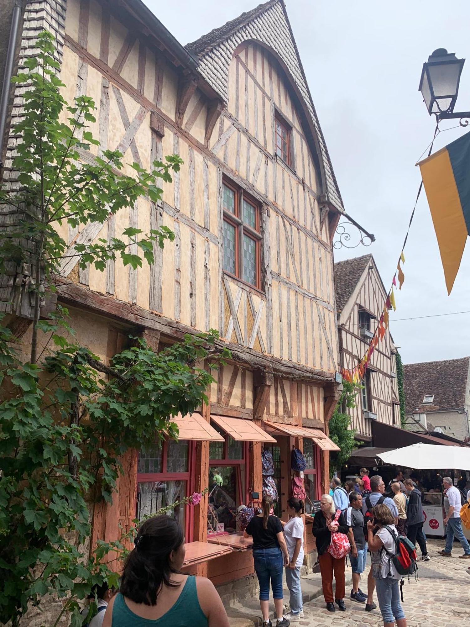 Le Constantin - Charme & Confort A 2 Pas Du Centre-ville Provins